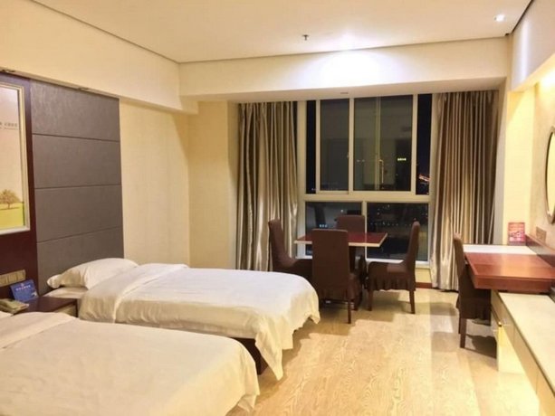 GreenTree Inn Nantong Tongzhou Shiji Avenue Jianghaihuangdu Express Hotel