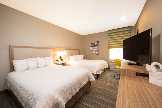 Hampton Inn & Suites Seattle-Downtown