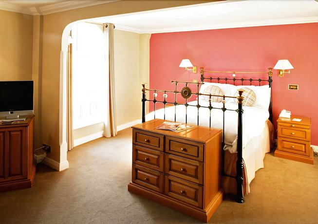 Donington Manor Hotel