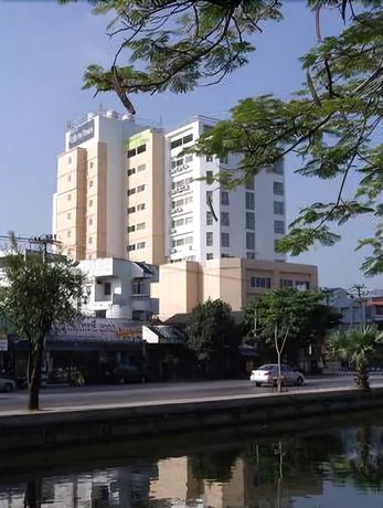 Life In Town Chiangmai