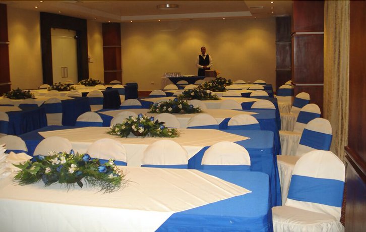 Hotel Century Plaza