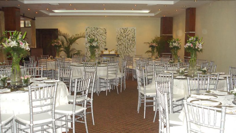 Hotel Century Plaza