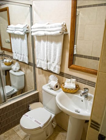 Hotel Century Plaza