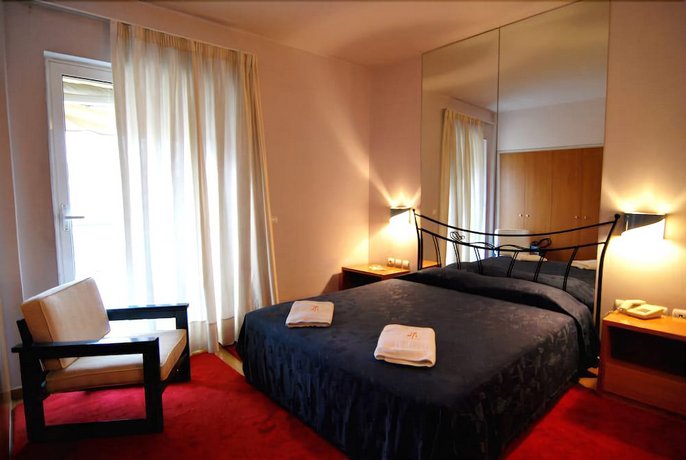 Iniohos Hotel