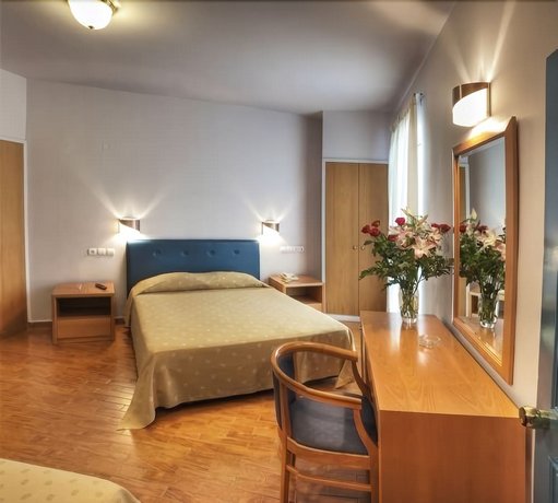 Iniohos Hotel