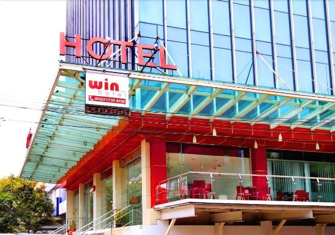 Win Hotel Blok M