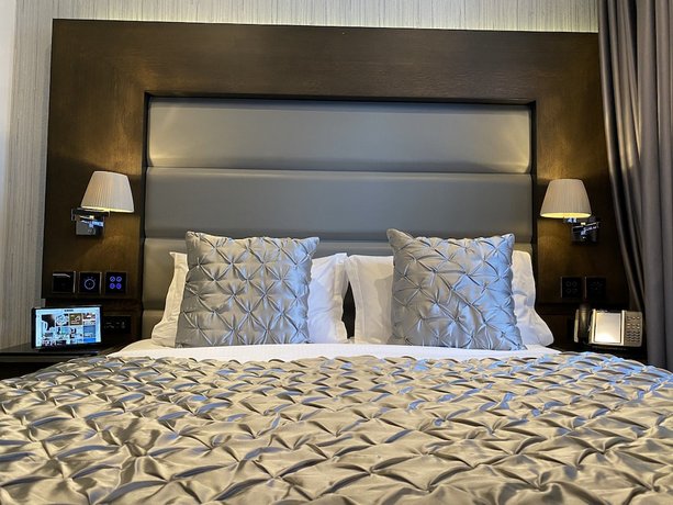 Eccleston Square Hotel