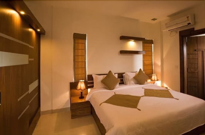 Krishinton Suites