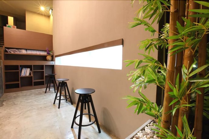 The Plubpla Serviced Apartment