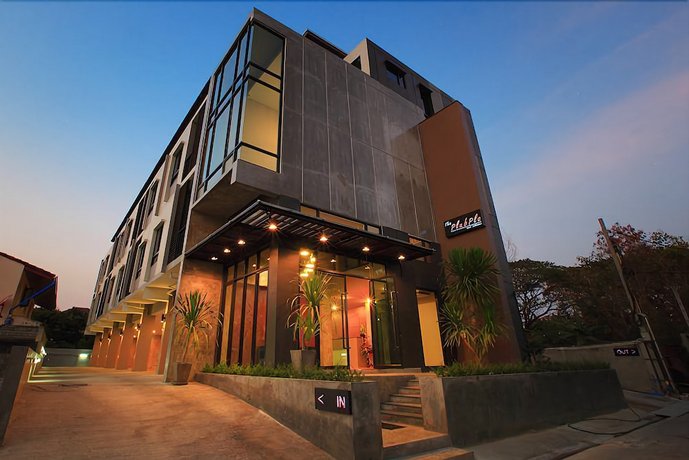 The Plubpla Serviced Apartment