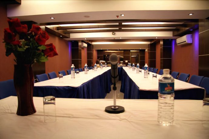 Airport Hotel Le Seasons New Delhi