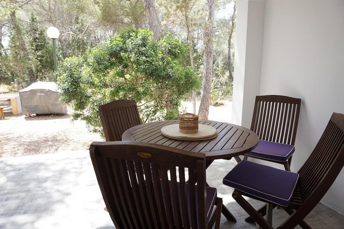 house with 2 bedrooms in platja de migjorn with furnished garden and wifi -