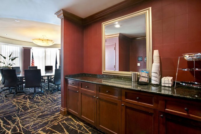 Hampton Inn & Suites Greenville-Downtown-Riverplace