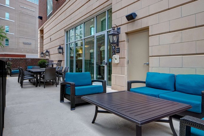 Hampton Inn & Suites Greenville-Downtown-Riverplace