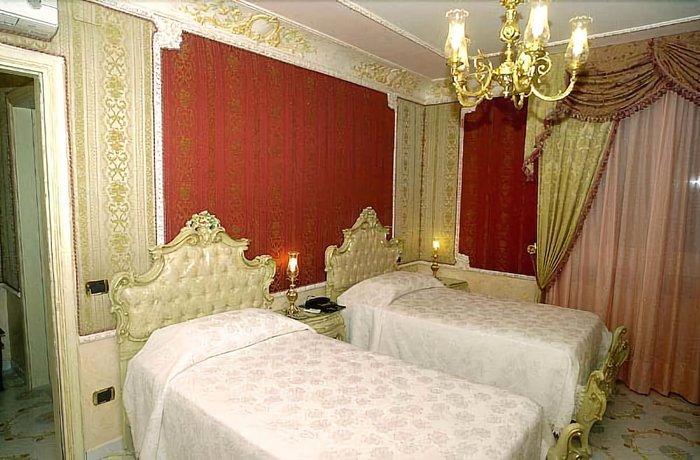 Grand Hotel La Sonrisa