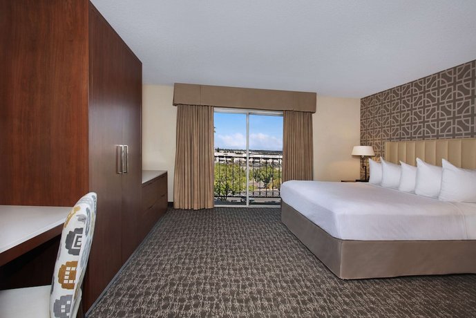 Embassy Suites Anaheim - North