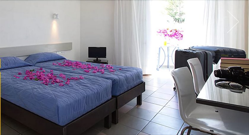 Kamari Beach Hotel