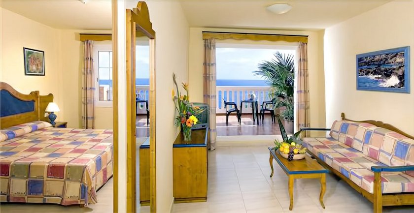 Hotel Las Olas Brena Baja