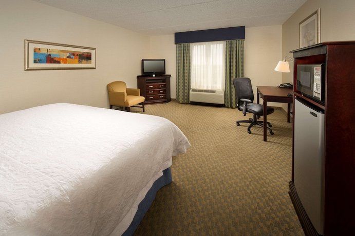 Hampton Inn Syracuse Clay