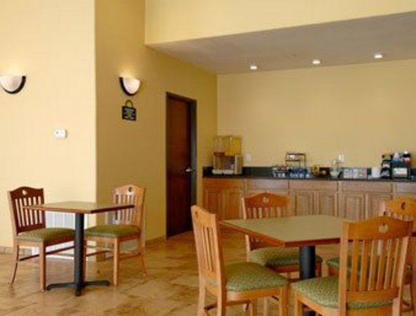 Days Inn by Wyndham San Antonio at Palo Alto