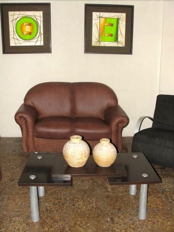 Hotel Uzi Praia