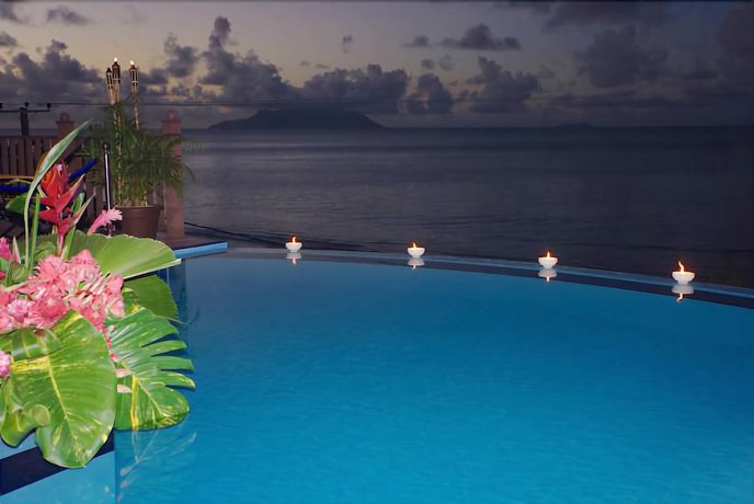 Treasure Cove Hotel & Restaurant