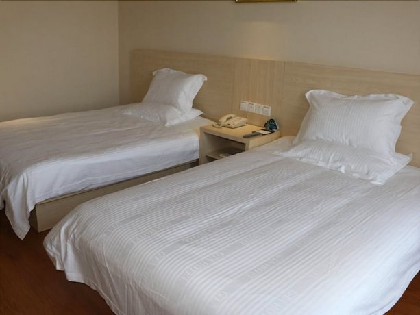 GreenTree Alliance Jiangsu Suzhou Zhangjiagang Huachang Road Bus Station Hotel