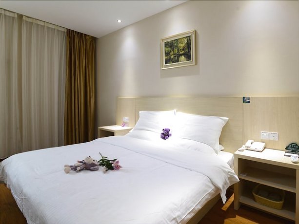 GreenTree Alliance Jiangsu Suzhou Zhangjiagang Huachang Road Bus Station Hotel