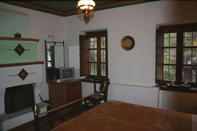 Nikolas Guesthouse