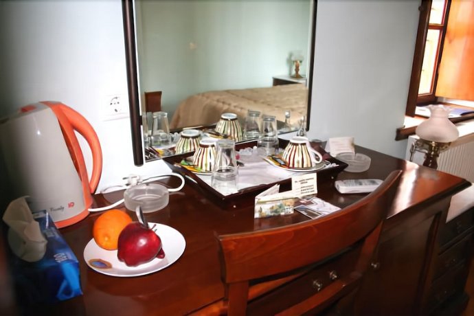 Nikolas Guesthouse