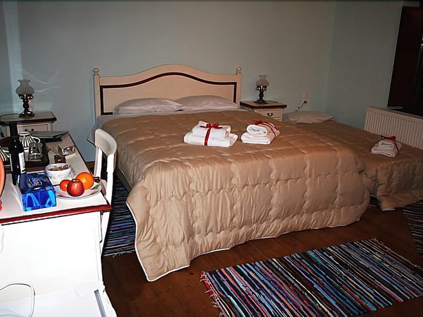 Nikolas Guesthouse