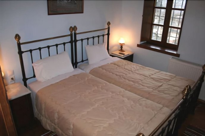Nikolas Guesthouse