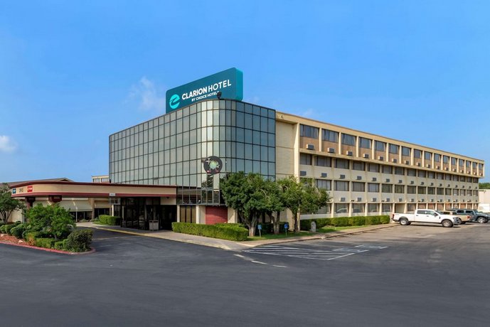 Clarion Hotel Broken Arrow