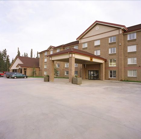 Woodlands Inn & Suites Fort Nelson Airport Canada thumbnail