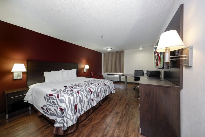 Red Roof Inn & Suites Savannah Airport