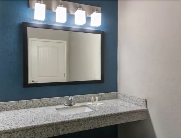 Super 8 by Wyndham San Antonio Near Fort Sam Houston