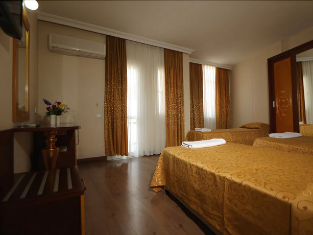 Kayalar Hotel