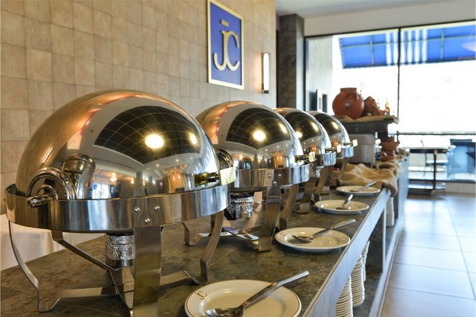 Hotel Plaza Juan Carlos