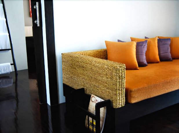 296 The Radtanaiya Residence