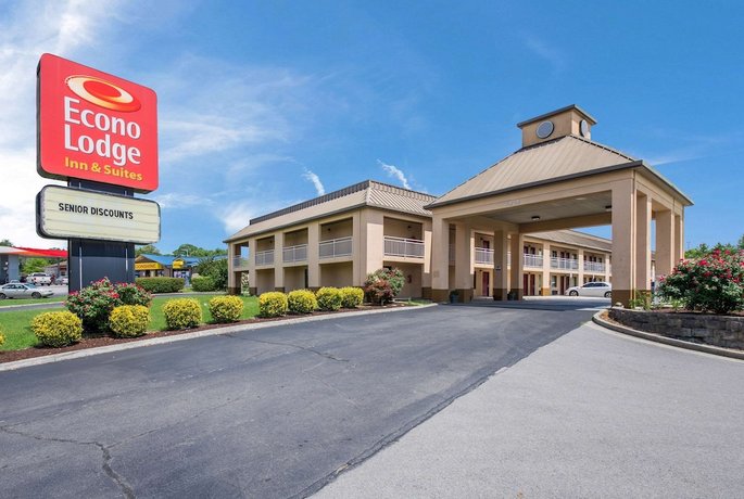 Econo Lodge Inn And Suites East