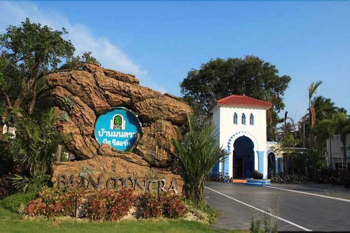 Baanmontra Beach Resort - Bankrut