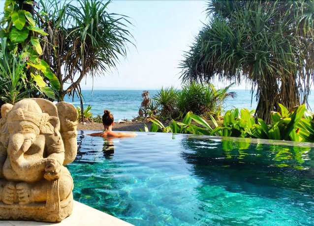 Sejuk Beach Villas