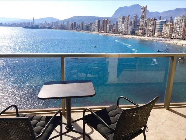 Paraiso Lido Blueline
