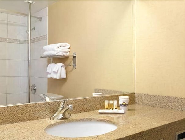 Days Inn by Wyndham Calgary South