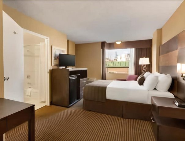 Days Inn by Wyndham Calgary South