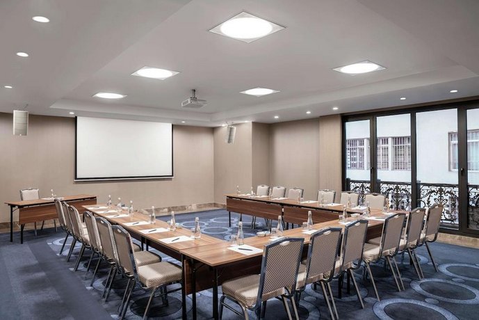 DoubleTree by Hilton Istanbul Esentepe