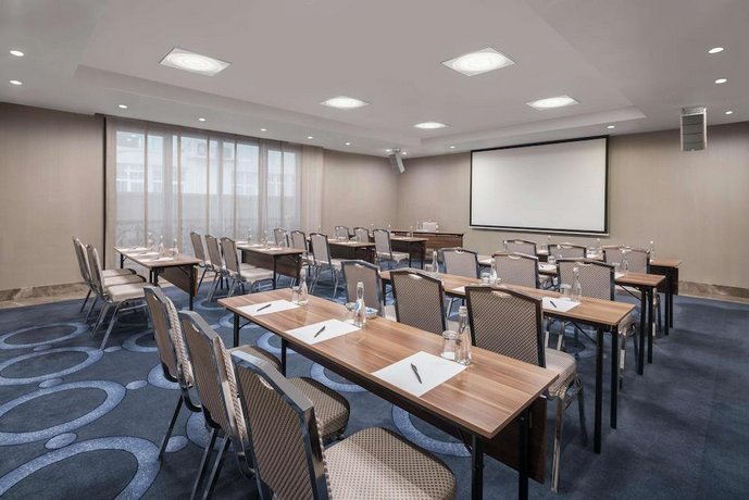 DoubleTree by Hilton Istanbul Esentepe