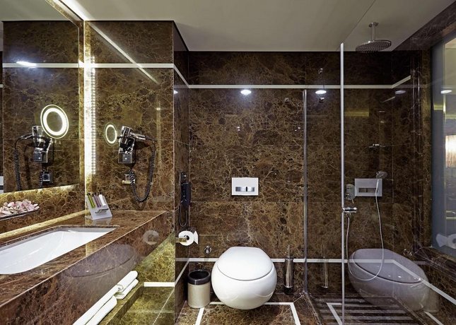 DoubleTree by Hilton Istanbul Esentepe