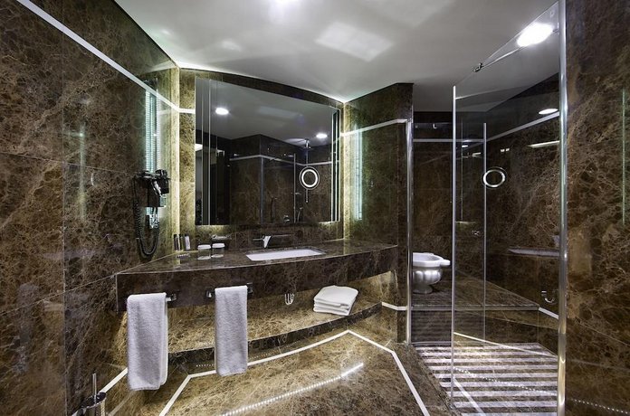 DoubleTree by Hilton Istanbul Esentepe
