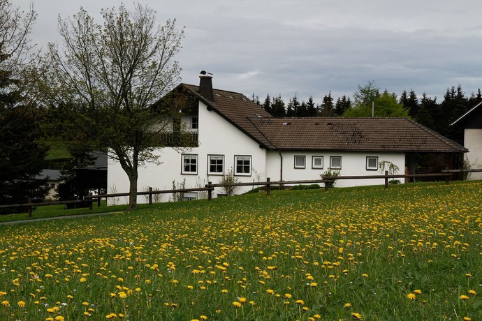 Ferienwohnung Astenpanorama